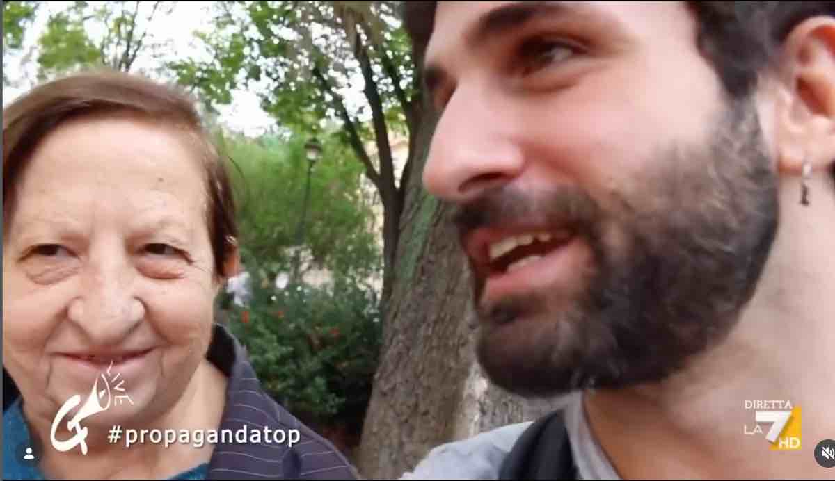 Propaganda Live, “le ricette del cuore” fanno scoprire il Web agli anziani: Leonardo Parata diverte con intelligenza