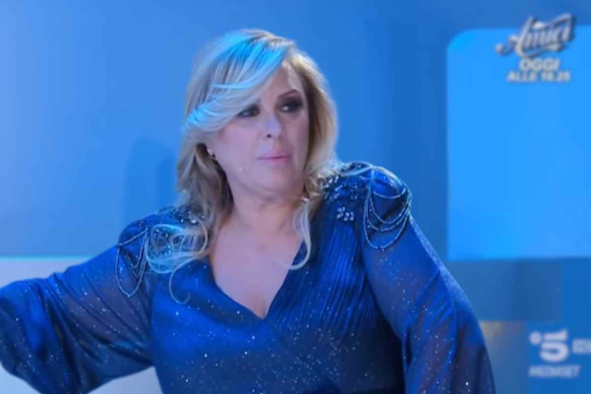 Uomini e Donne, Tina Cipollari abbandona lo studio dopo una lite: cosa è successo