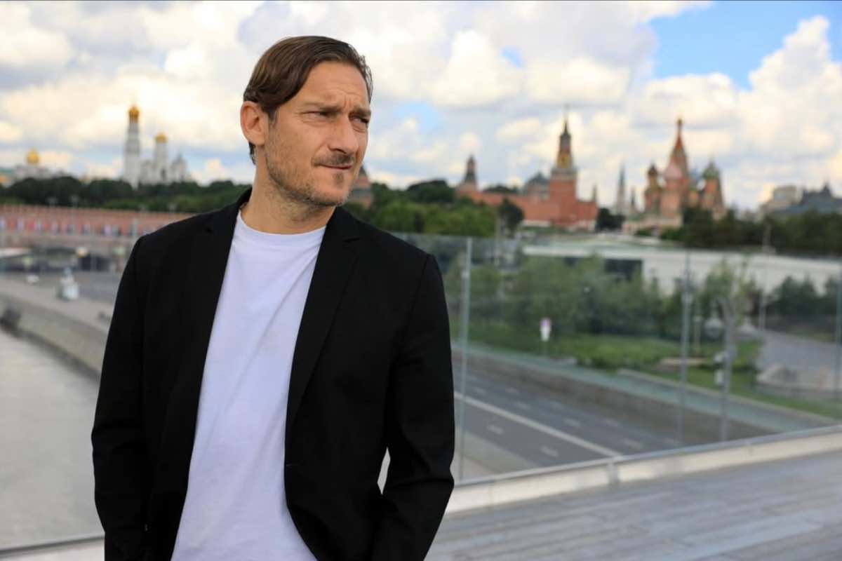Totti in giuria su Raiuno a Tali e Quali