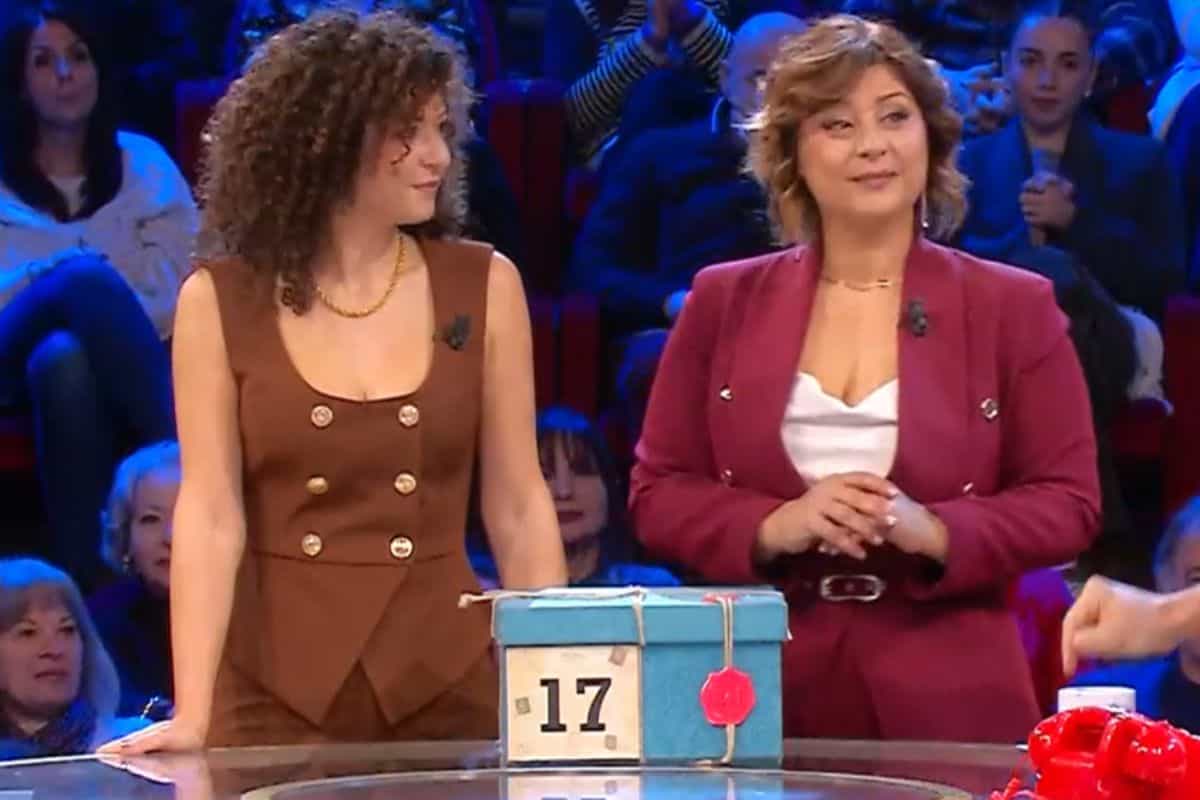 affari tuoi quanto hanno vinto stasera 8 febbraio 2026 e cos'è successo