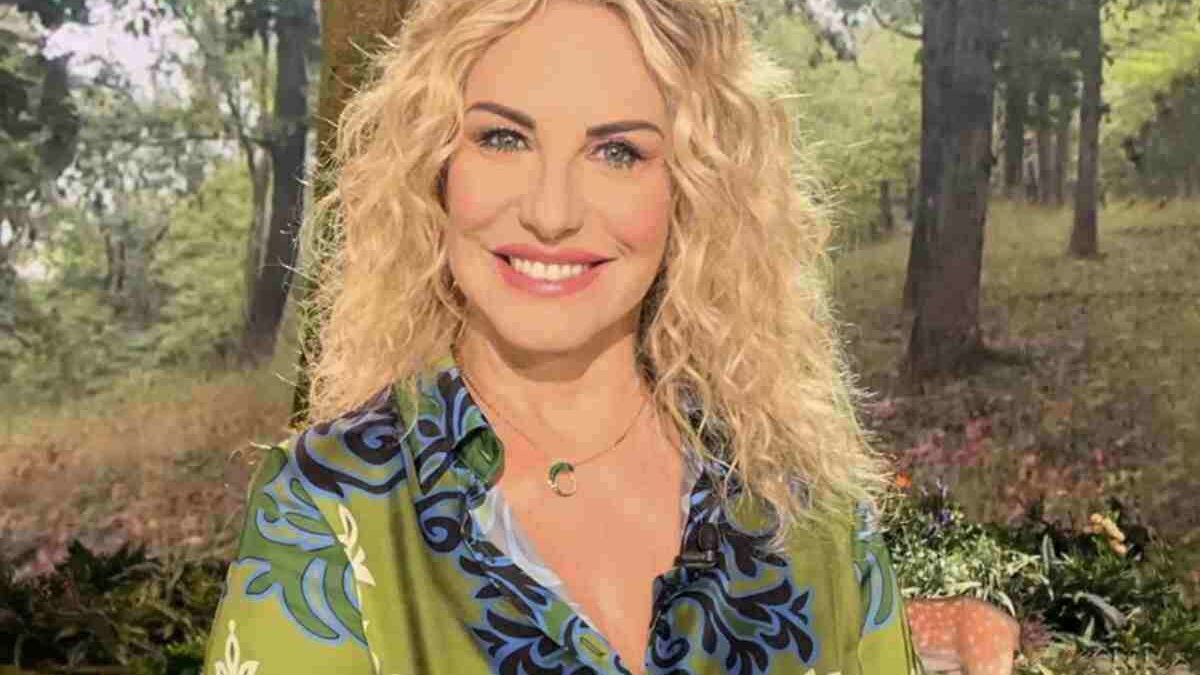 Clerici al quadrato: : Il legame indissolubile tra Antonella e la sorella. Chi è e cosa fa Cristina