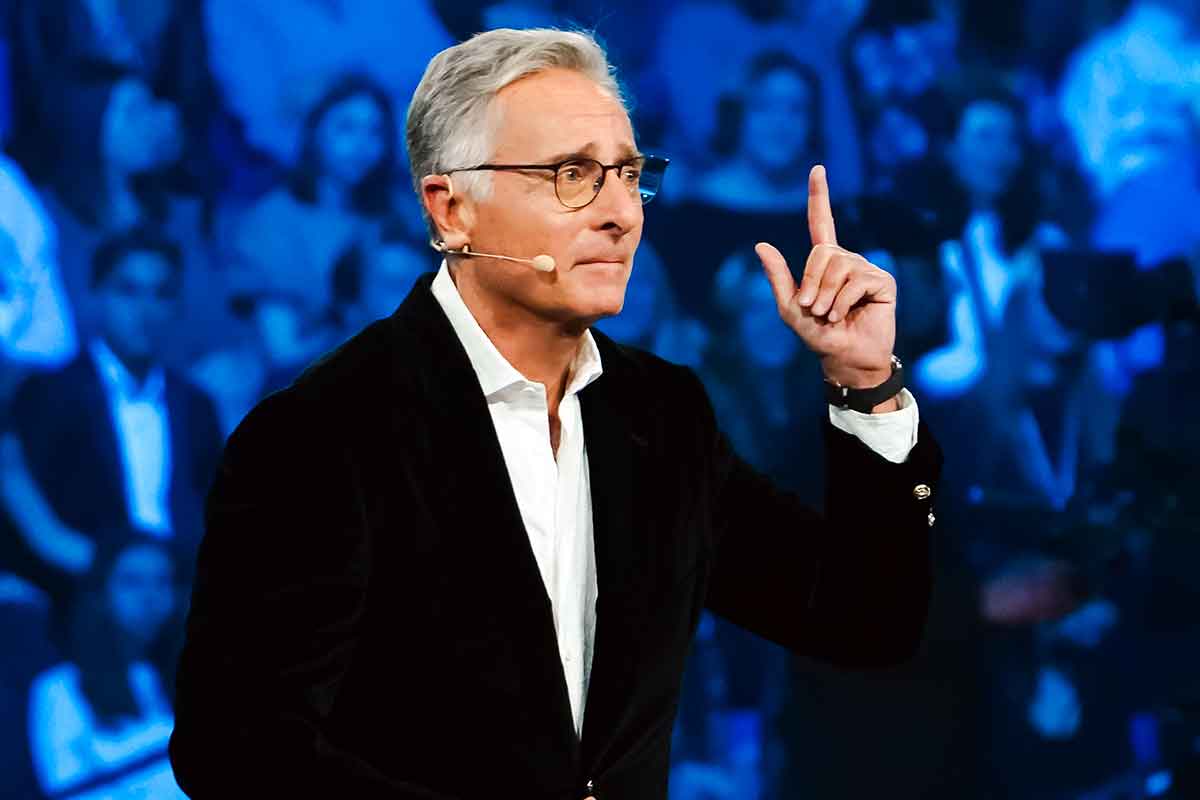 Paolo Bonolis riporta in vita Taratata: “La musica al centro, senza filtri e dal vivo”