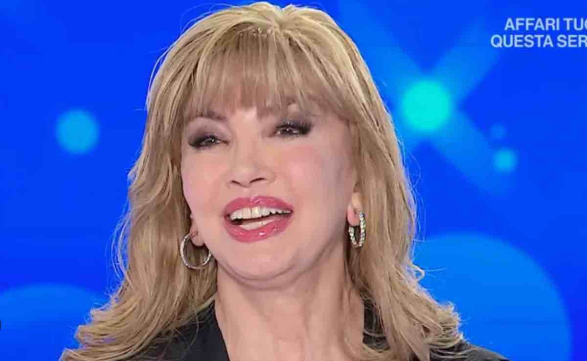 Canzonissima sfida Amici di Maria De Filippi: pro e contro del remake televisivo