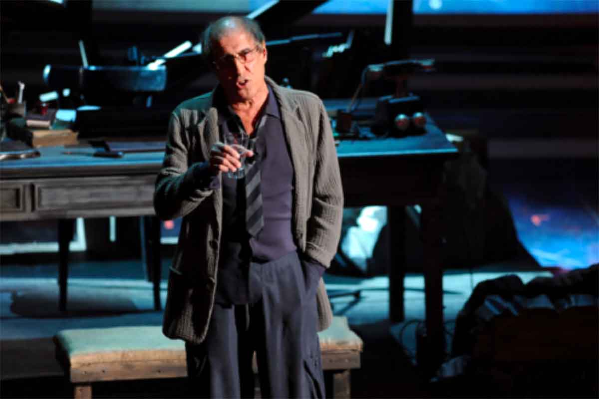 Celentano torna sui social dopo mesi di silenzio: “Potrei anche peggiorare…ma non ve lo garantisco”