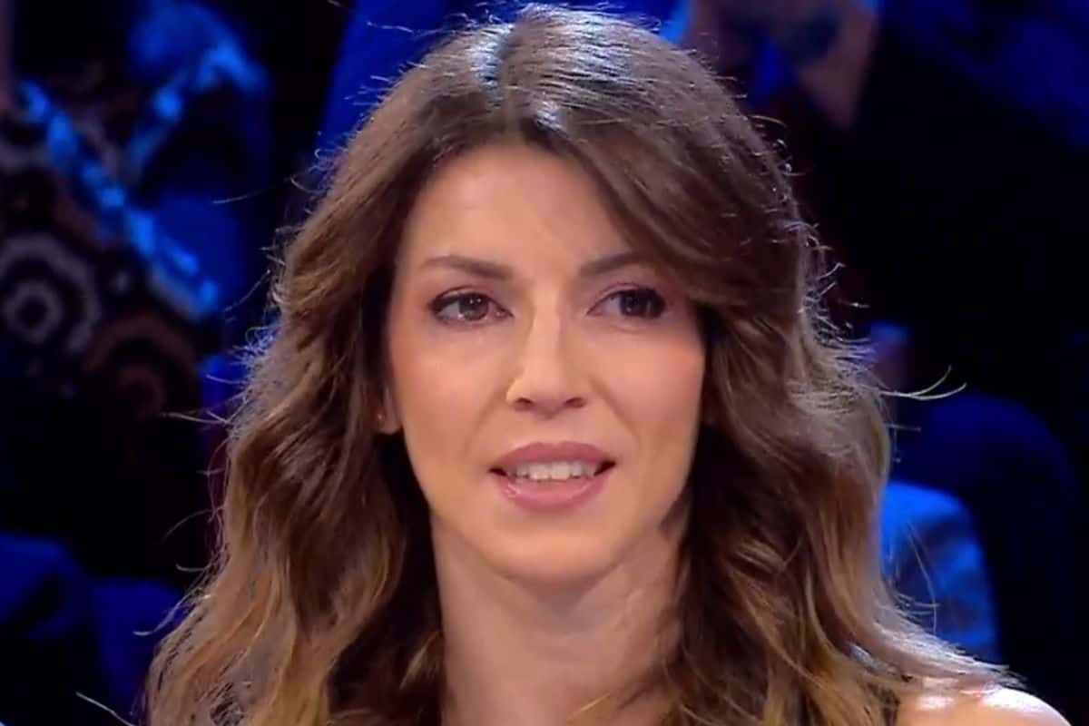 Elena rifiuta 100mila euro ad Affari tuoi: poi la partita si trasforma in un sogno. Cos’è successo stasera 11 febbraio 2026
