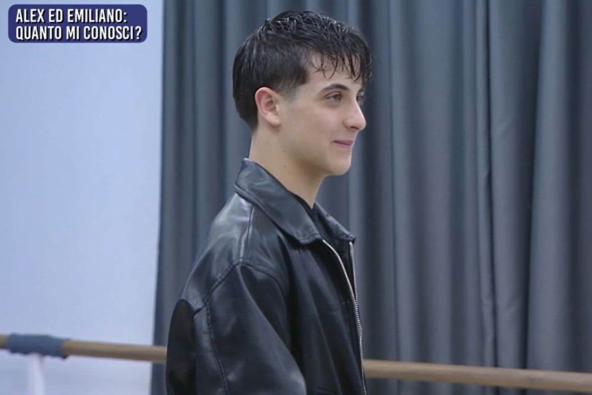 alex emiliano confronto ad amici