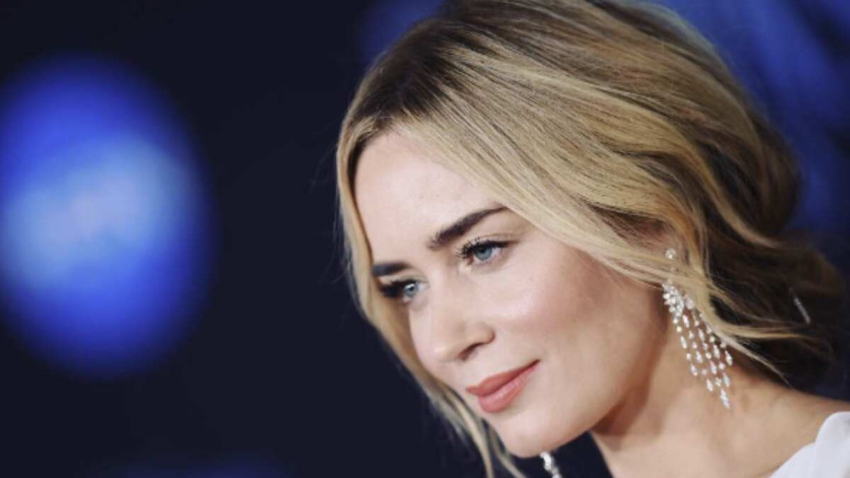 Tanti auguri, Emily: l’attrice che riesce a essere perfetta anche quando interpreta l’imperfezione