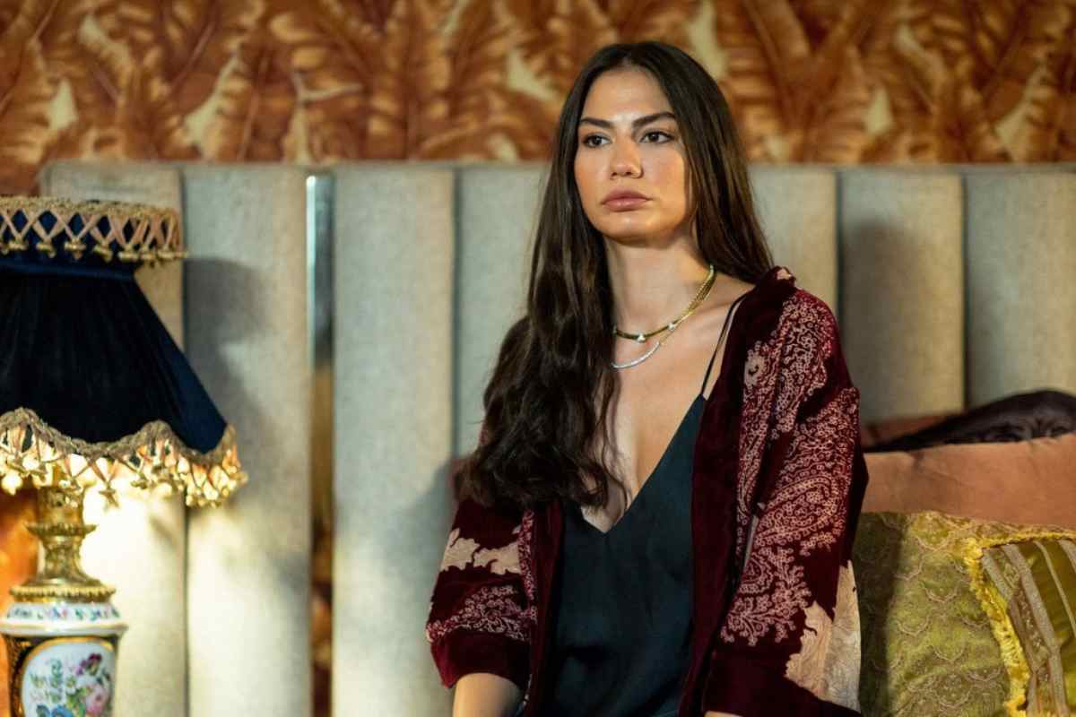 Anticipazioni Io sono Farah malore protagonista