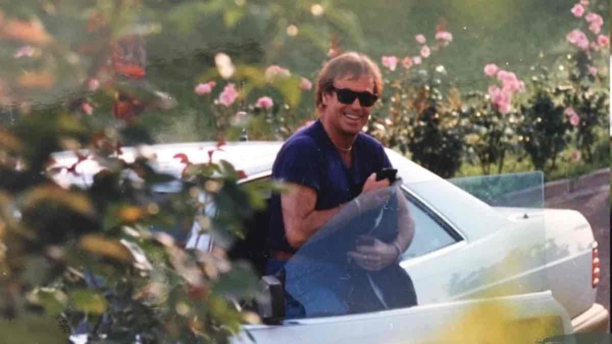 Franco Califano – Nun ve trattengo: un viaggio senza filtri tra emozioni, aneddoti e ricordi del cantore di Roma