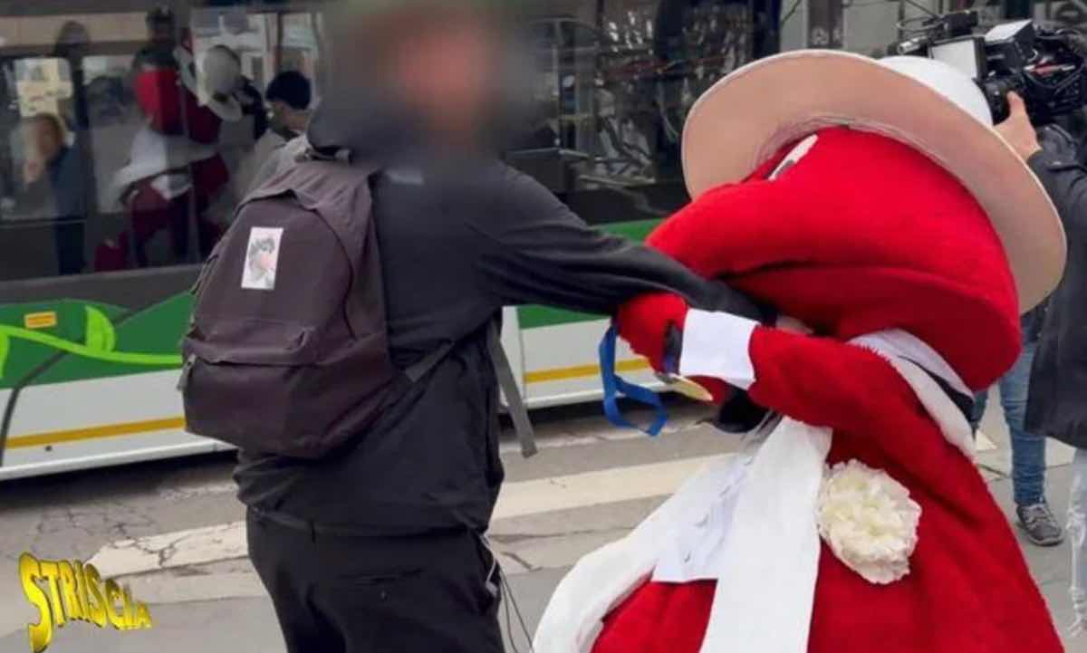 Gabibbo aggredito a Milano: il pupazzo più amato d’Italia “ostaggio” di un giovane infastidito