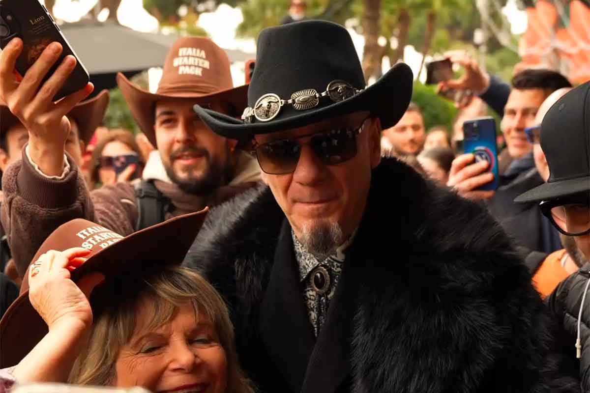 J-Ax a Sanremo 2026: “Quelli come me non vincono mai. Ma la focaccia dopo il Festival è già una vittoria”