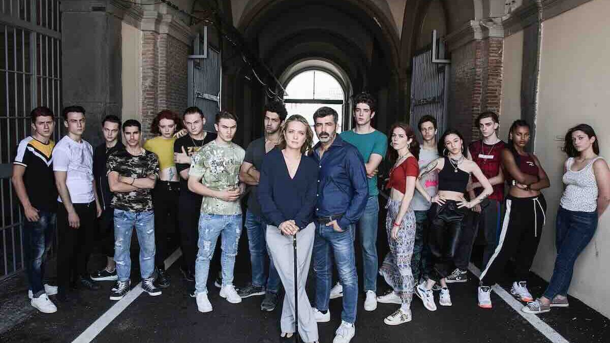 La star di Mare Fuori sbarca al cinema in una commedia romantica e amara