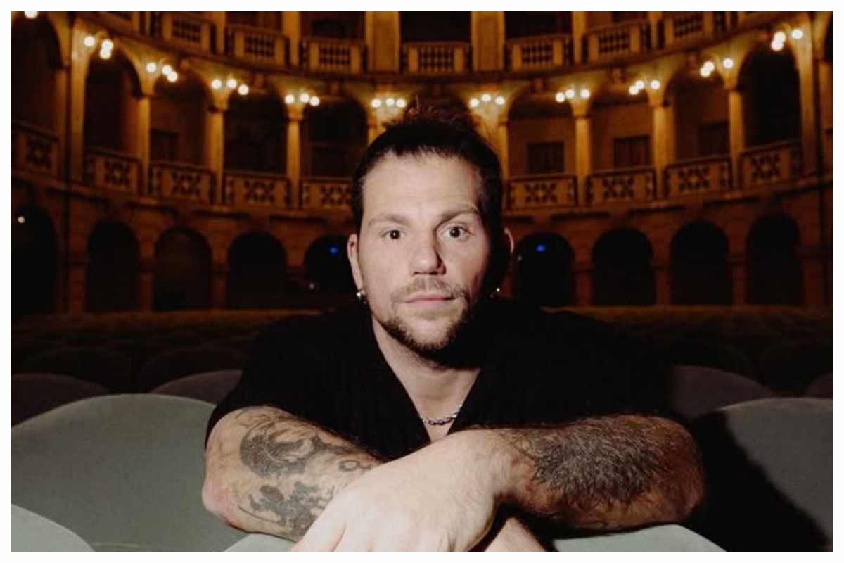 Chi è Enrico Nigiotti: età. dove vive, carriera, compagna e figli, studi: tutto sul cantante