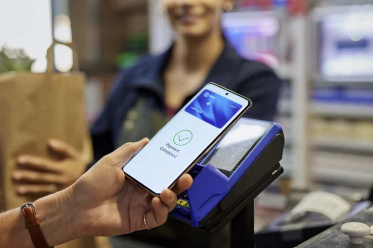 Per i negozi e i locali, questa novità porta sia vantaggi che sfide. Da un lato, i commercianti potrebbero alleggerire i costi di gestione