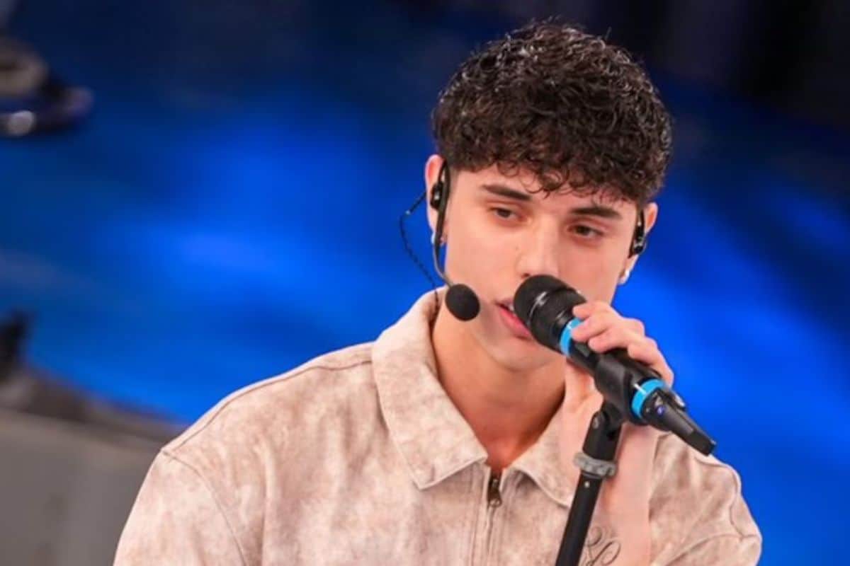 Amici 25, tutti contro Riccardo Stimolo: il web invoca un provvedimento. Cosa è successo
