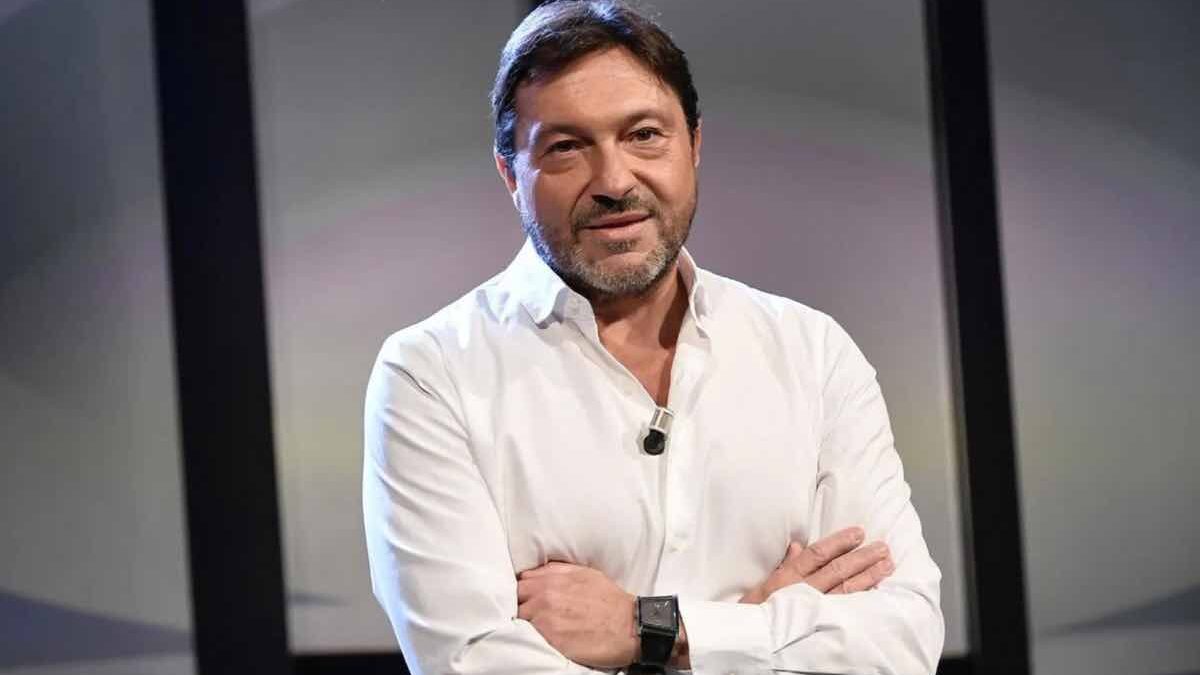 Sigfrido Ranucci replica a Massimo Giletti dopo le chat a Lo Stato delle Cose: “Lui e Cerno sono al servizio di Mancini”
