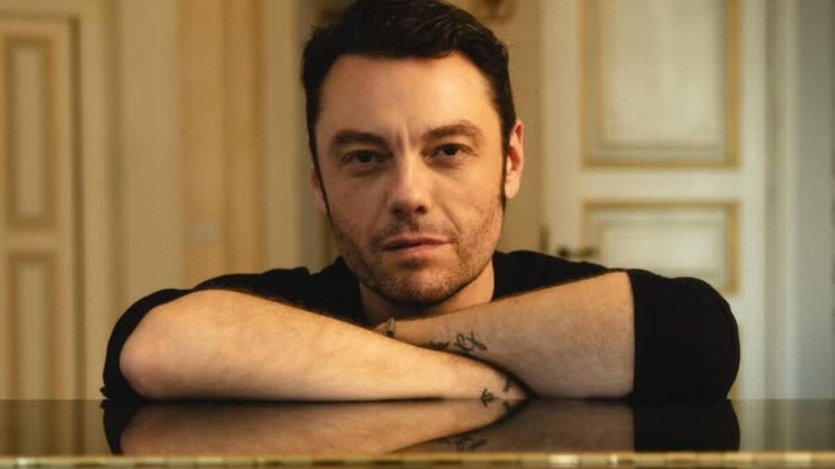 Tiziano Ferro che studi ha fatto il cantante, ospite speciale di Sanremo 2026: diploma e laurea