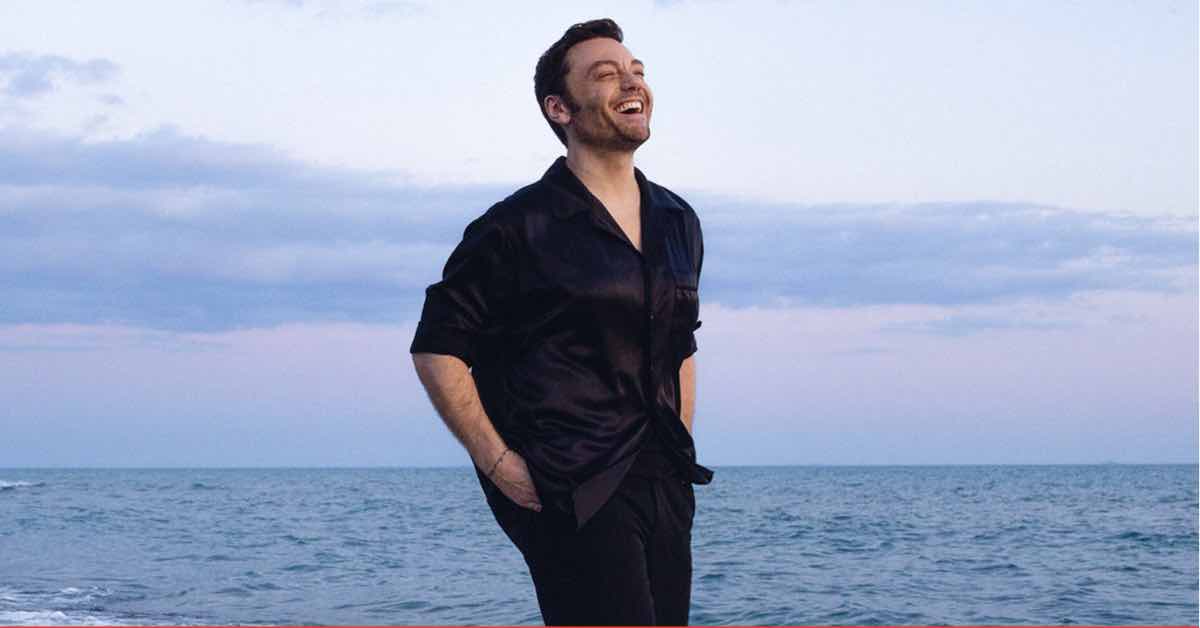 Sanremo 2026, Tiziano Ferro super ospite della prima serata: una “rivelazione” solo per chi non sa ascoltare, tutti gli indizi lasciati dal cantautore