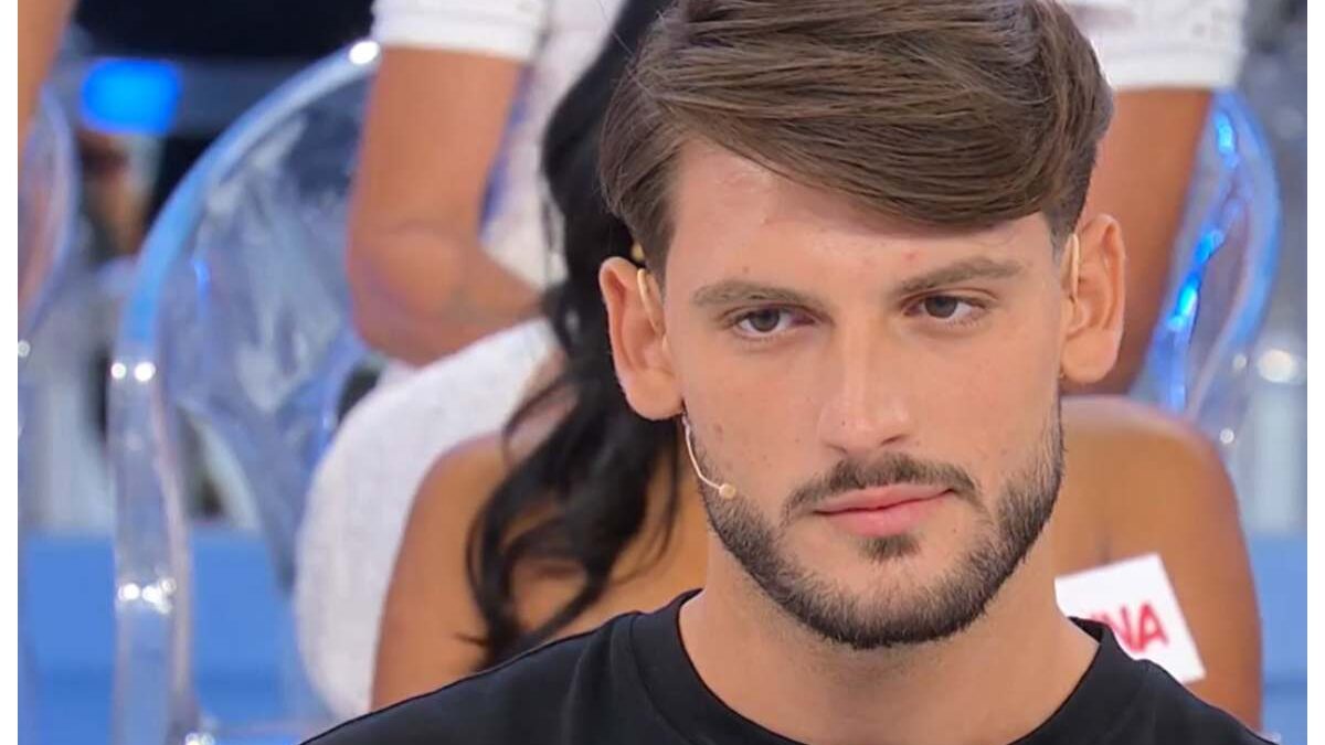 Uomini e Donne, Ciro chiede di chiamare la mamma: cosa è successo in puntata