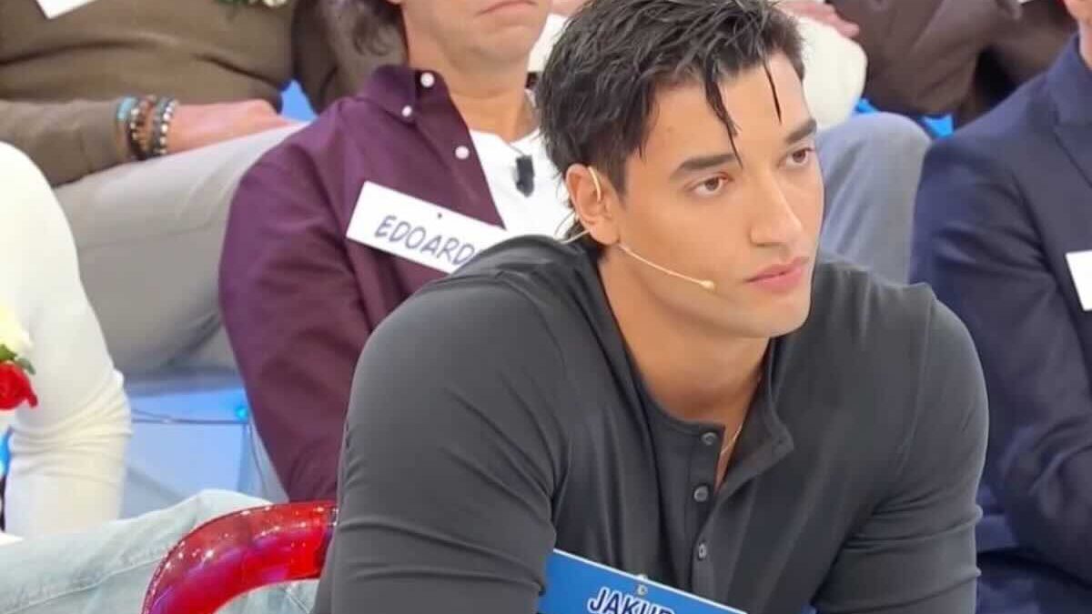 Uomini e Donne, Jakub rompe il silenzio: la verità sull’addio