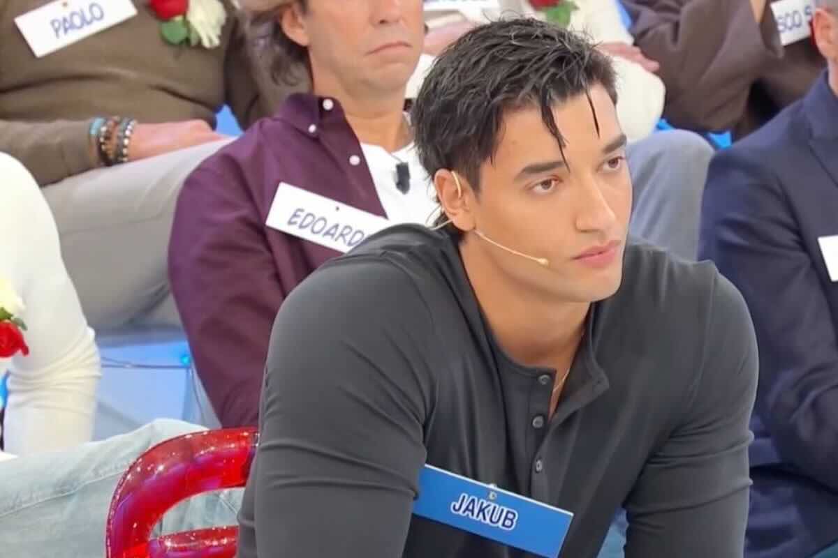 Uomini e Donne, Jakub rompe il silenzio: la verità sull’addio