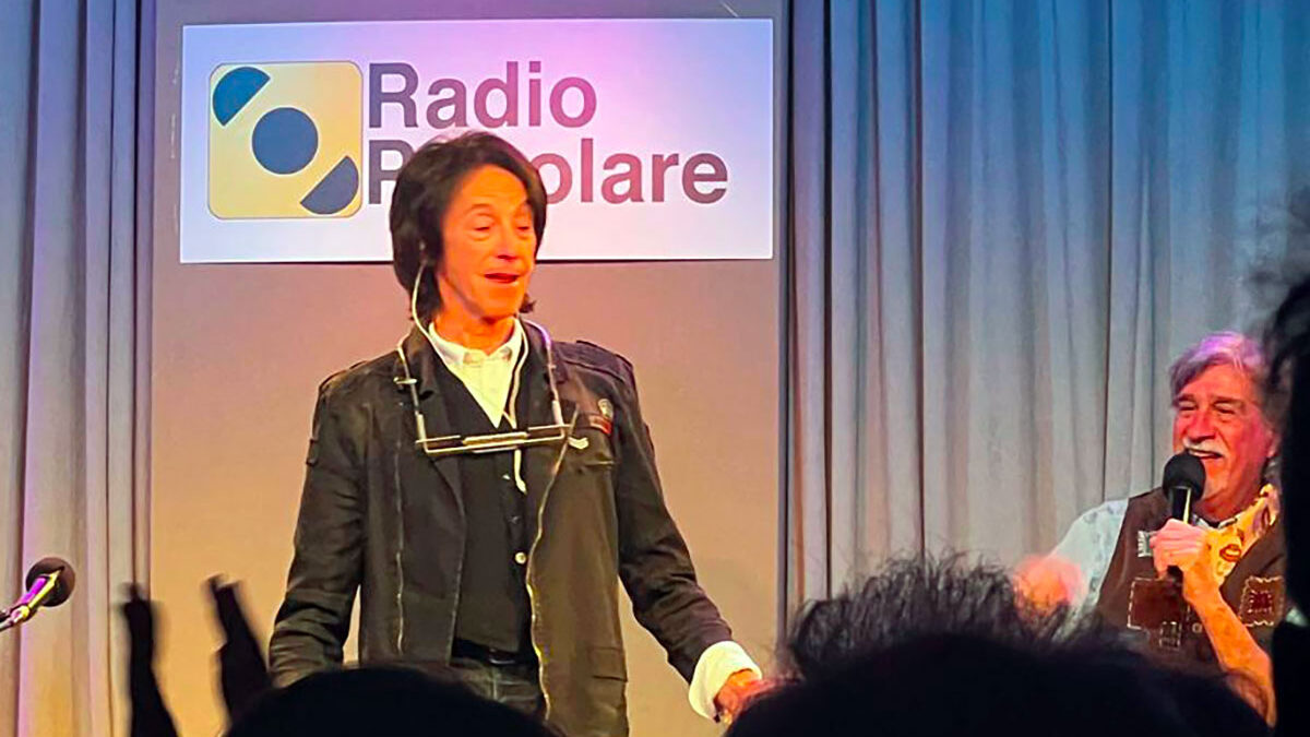 Intervista, Alberto Fortis: “La TV non aiuta più la musica, oggi prevale l’indottrinamento delle fotocopie ciclostilate”