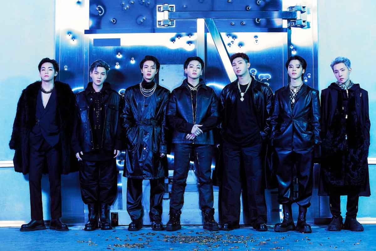 BTS, il ritorno: a milioni per un trionfo su Netflix e un album acclamato. Il caso delle piazze vuote