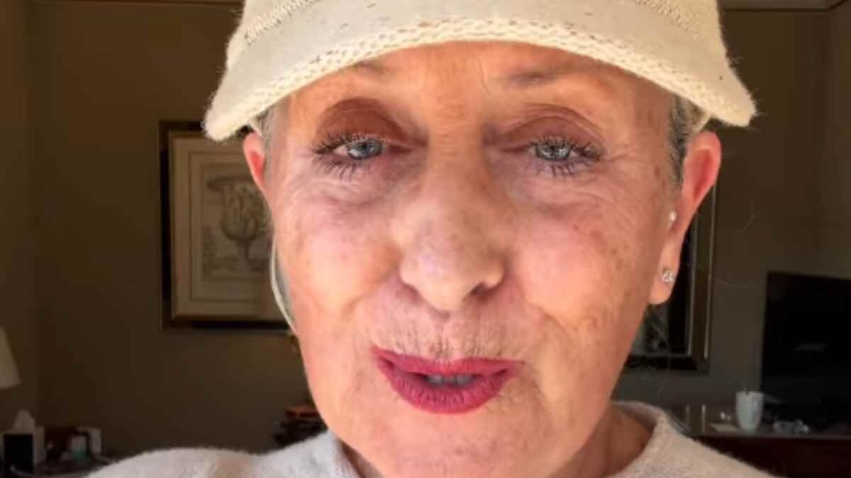 Carolyn Smith annuncia lo stop: il video della protagonista di Ballando con le Stelle