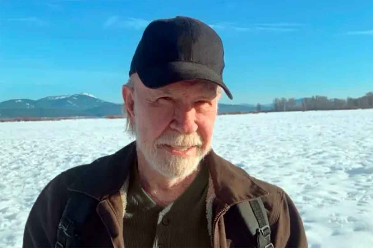 Chuck Norris, la vita privata: le due mogli e i cinque figli, chi sono. Contribuì al mito dei meme