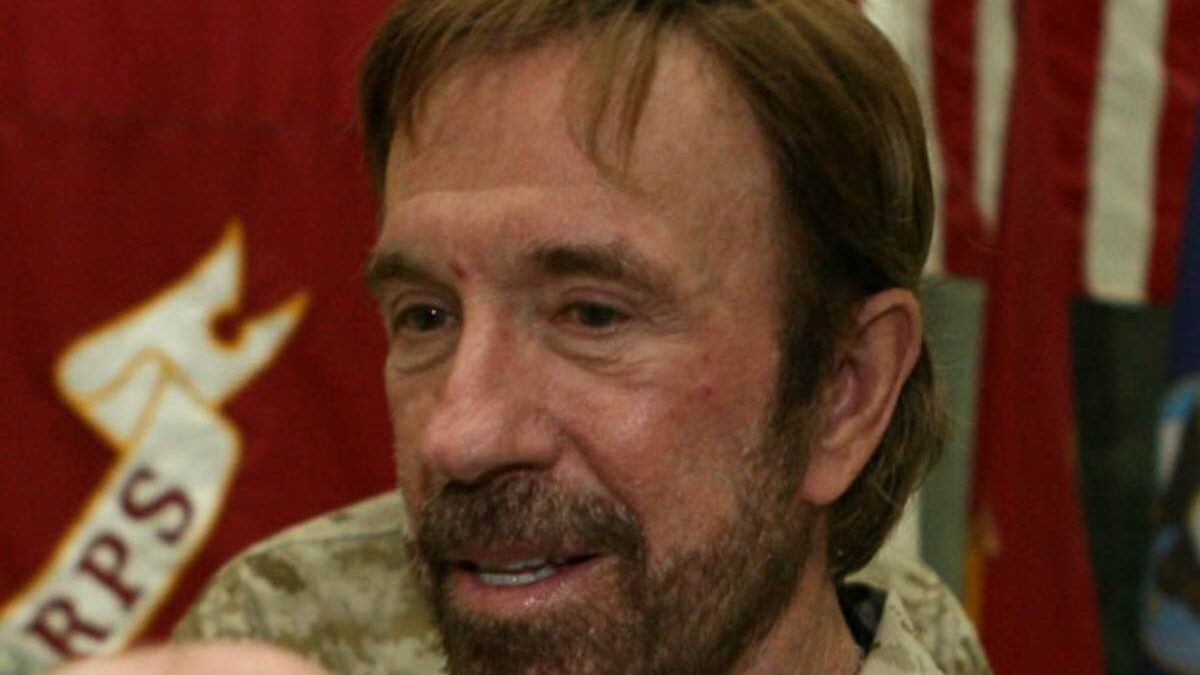 Addio a Chuck Norris, l’attore è morto a 86 anni: carriera, vita privata e cause del decesso