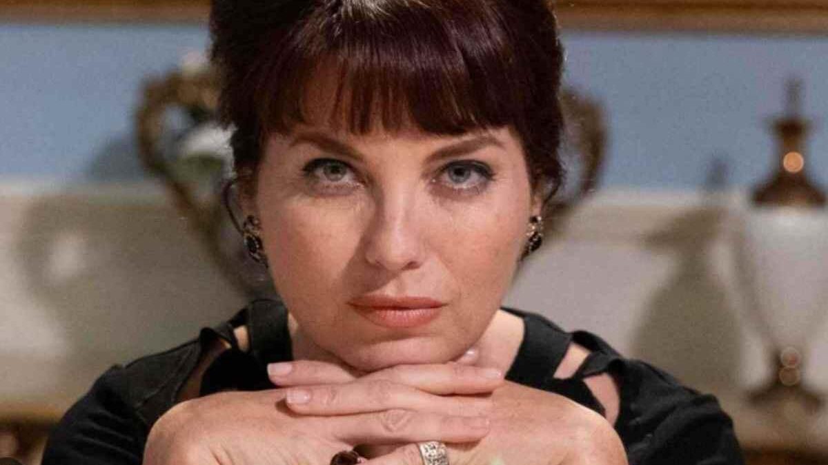 Il Paradiso delle Signore: la Contessa Adelaide si rifà viva, ma ci sono brutte notizie