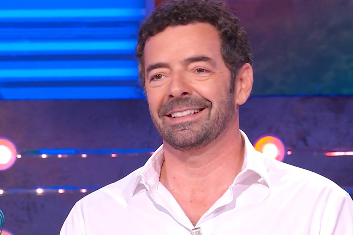 Rai, Alberto Matano se ne va ma c’è già il sostituto (famosissimo)