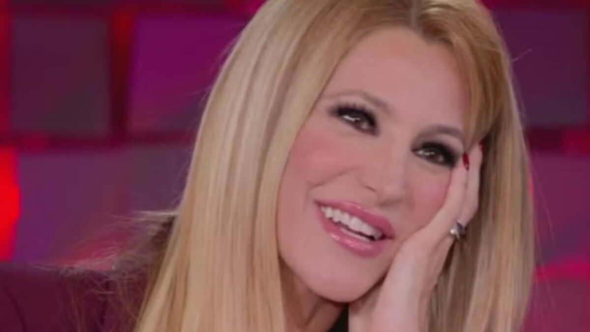 Grande Fratello Vip, perchè Adriana Volpe ha lasciato la casa all’improvviso