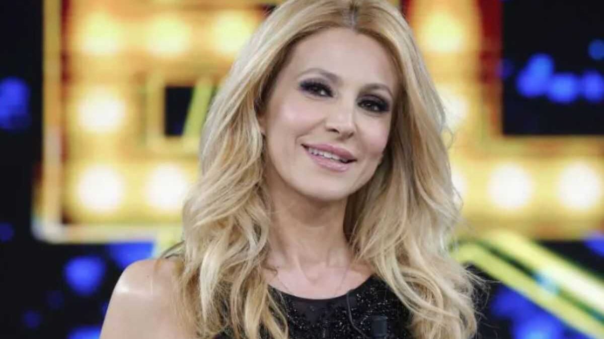 Perchè Adriana Volpe ha (di nuovo) lasciato la casa del Grande Fratello Vip