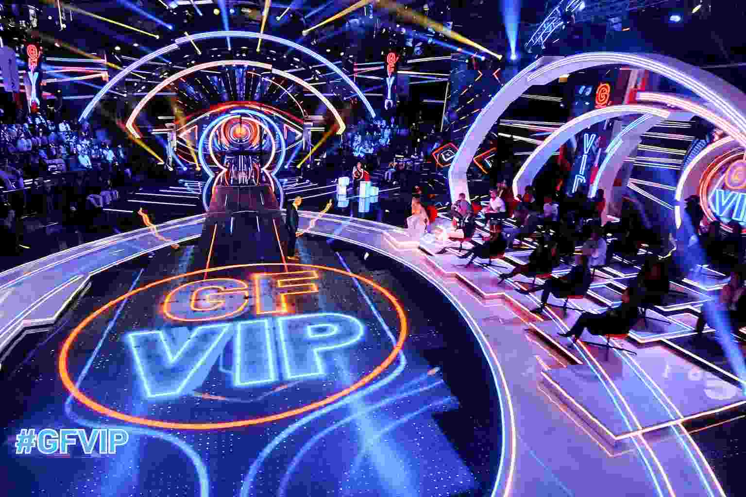 “Malore improvviso”, notte di preoccupazione al GF Vip. Il crollo psicologico e la richiesta (impensabile) del concorrente Renato Biancardi