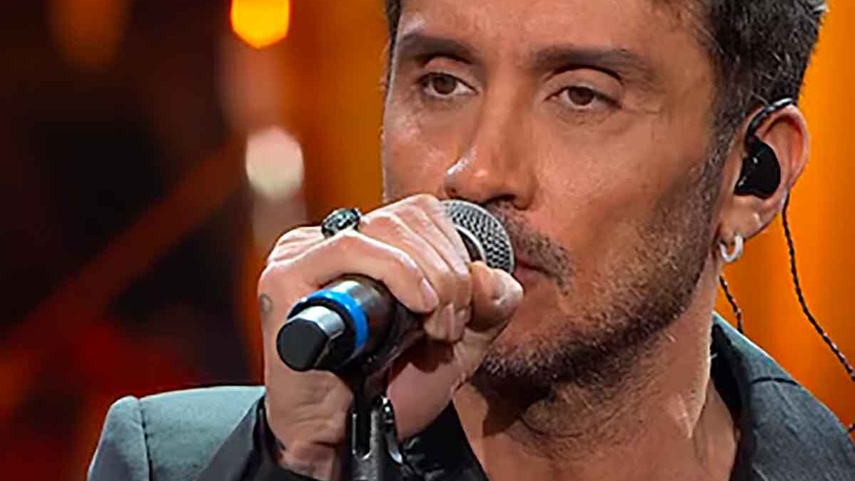 Canzonissima, la finale: Fabrizio Moro vince, i Jalisse si redimono. Ma la giuria resta il vero problema di questa edizione | Sintesi e pagelle
