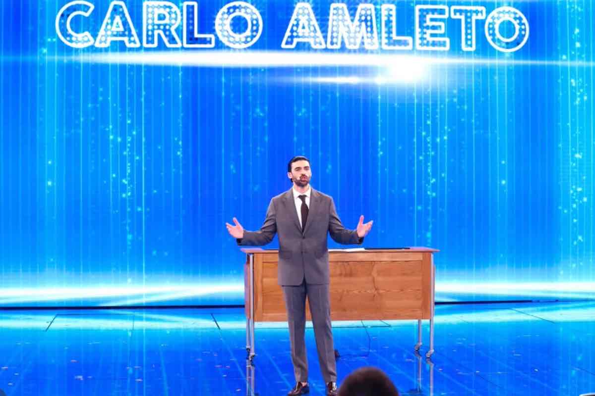 Carlo Amleto durante Amici di Maria De Filippi