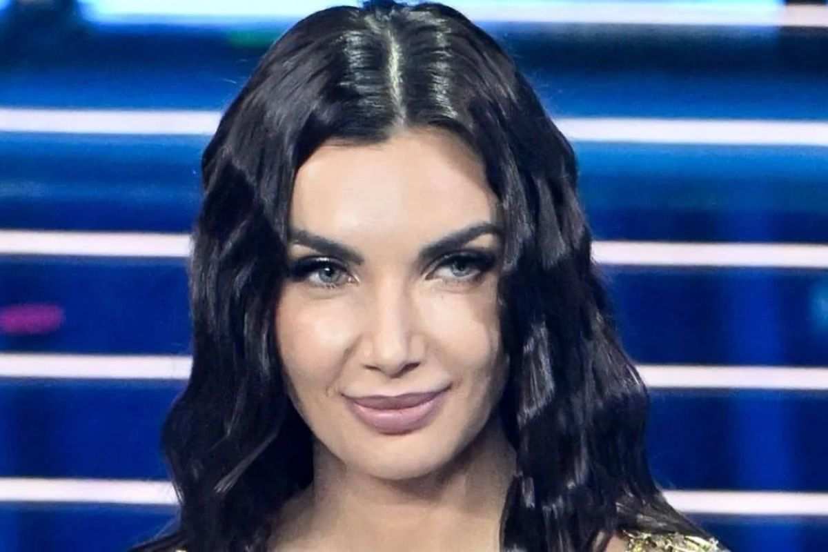 Elettra Lamborghini, il pentimento dopo Belve: “Sono a pezzi, non dovevo accettare”. Cosa sta succedendo