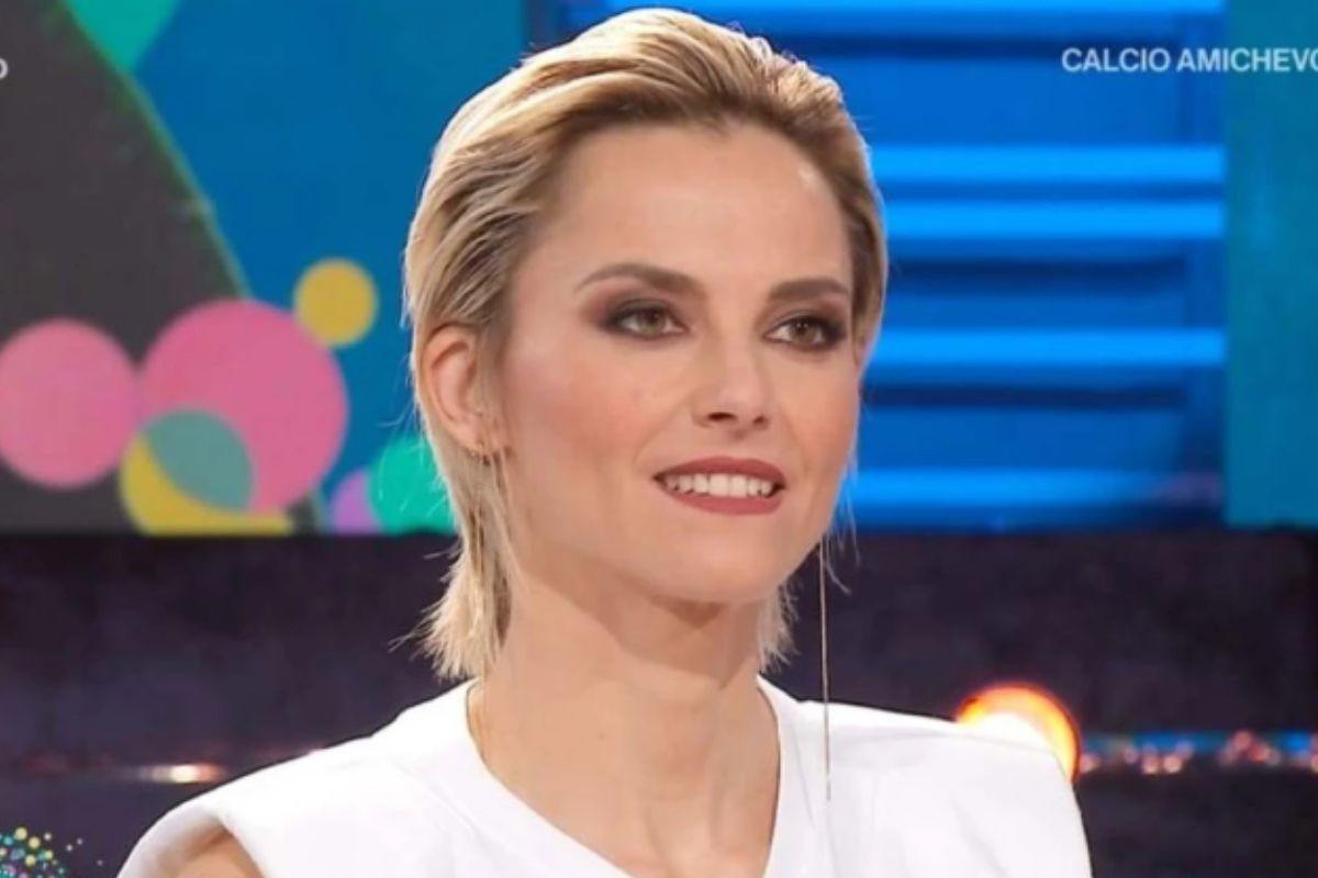 “Piango un compagno”, lutto per Francesca Fialdini. Il messaggio della conduttrice