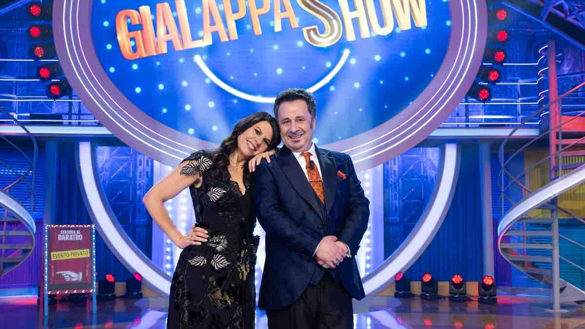 Geppi Cucciari, da Splendida Cornice a Zelig passando per il GialappaShow: la duttilità in tv è ancora una risorsa