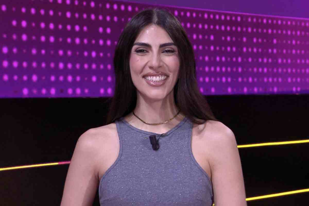Il video pubblicato su TikTok ha amplificato la portata della vicenda, riportando l’attenzione su quell’istante in cui l’energia