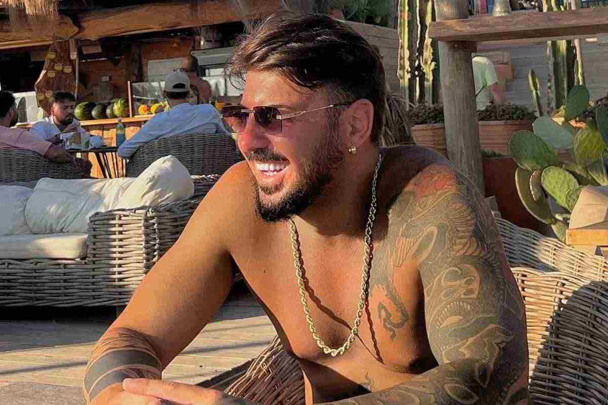 Ricordate Lino Giuliano ex Temptation Island? Il napoletano ha condiviso una foto assurda: è irriconoscibile