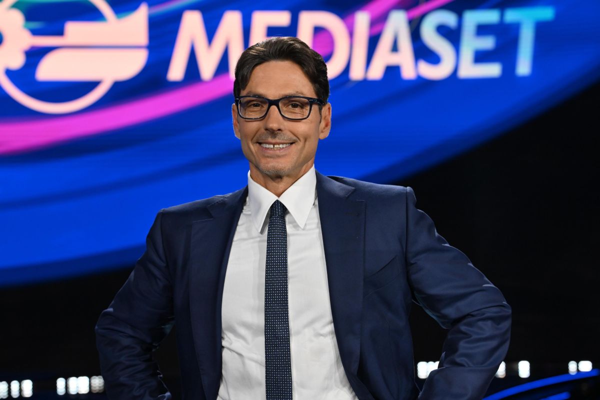 Terremoto Mediaset, l’azienda pronta a silurare due volti storici: il motivo