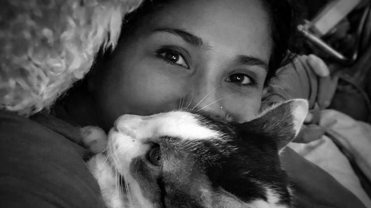 Cinema in lutto, il dolore della famiglia: “È volata via”. Il giallo della scomparsa dell’attrice a soli 44 anni