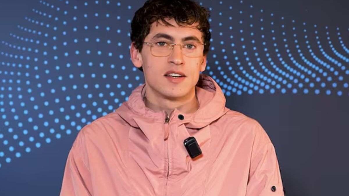 “Tredici Pietro innamorato”, chi è la famosa influencer che gli avrebbe fatto perdere la testa