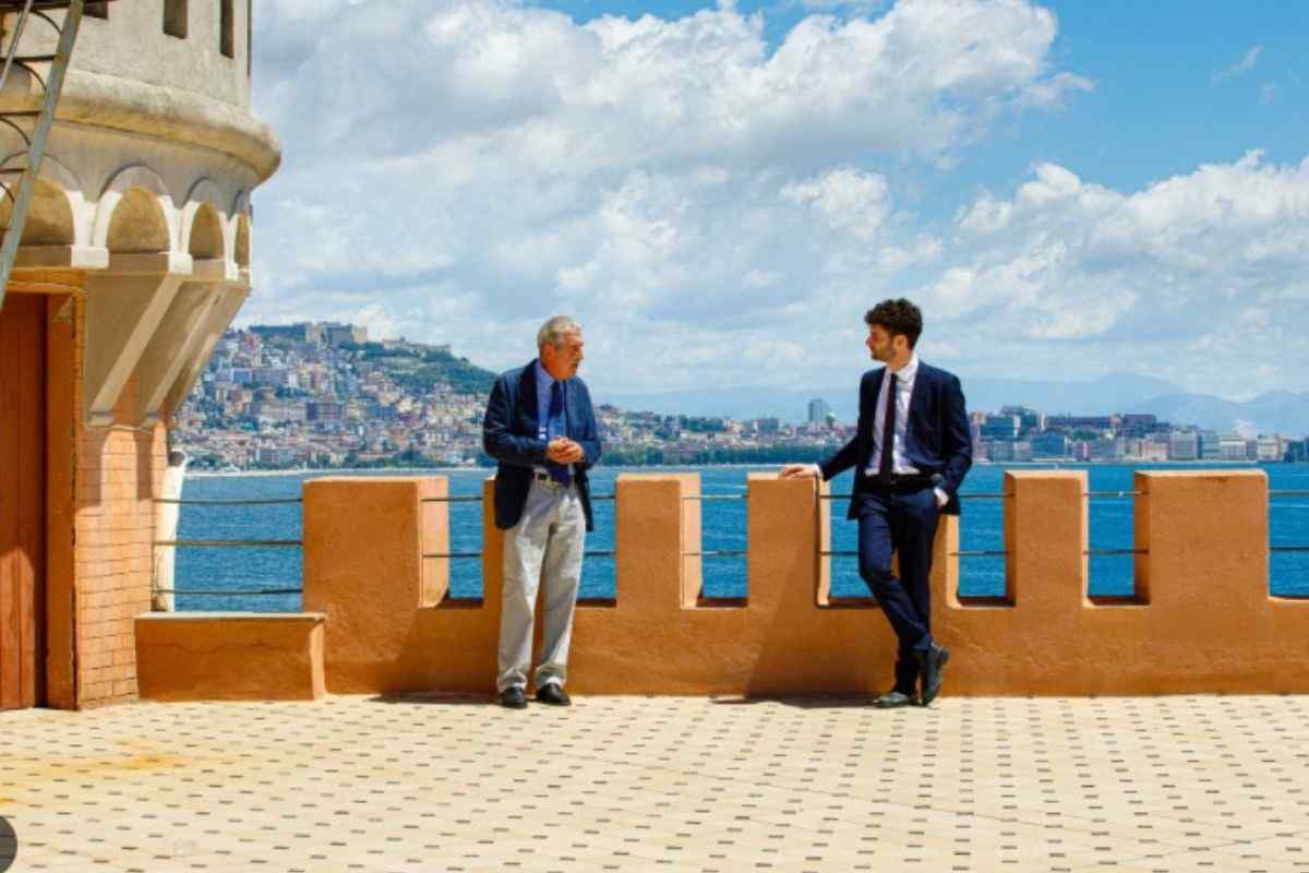 Un Posto al Sole, spoiler: Palazzo Palladini sotto assedio. Eduardo trema e Alberto sprofonda nel dolore
