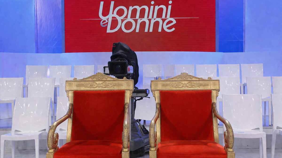 Uomini e Donne, la notizia spiazza i fan: “Ricoverata in ospedale”