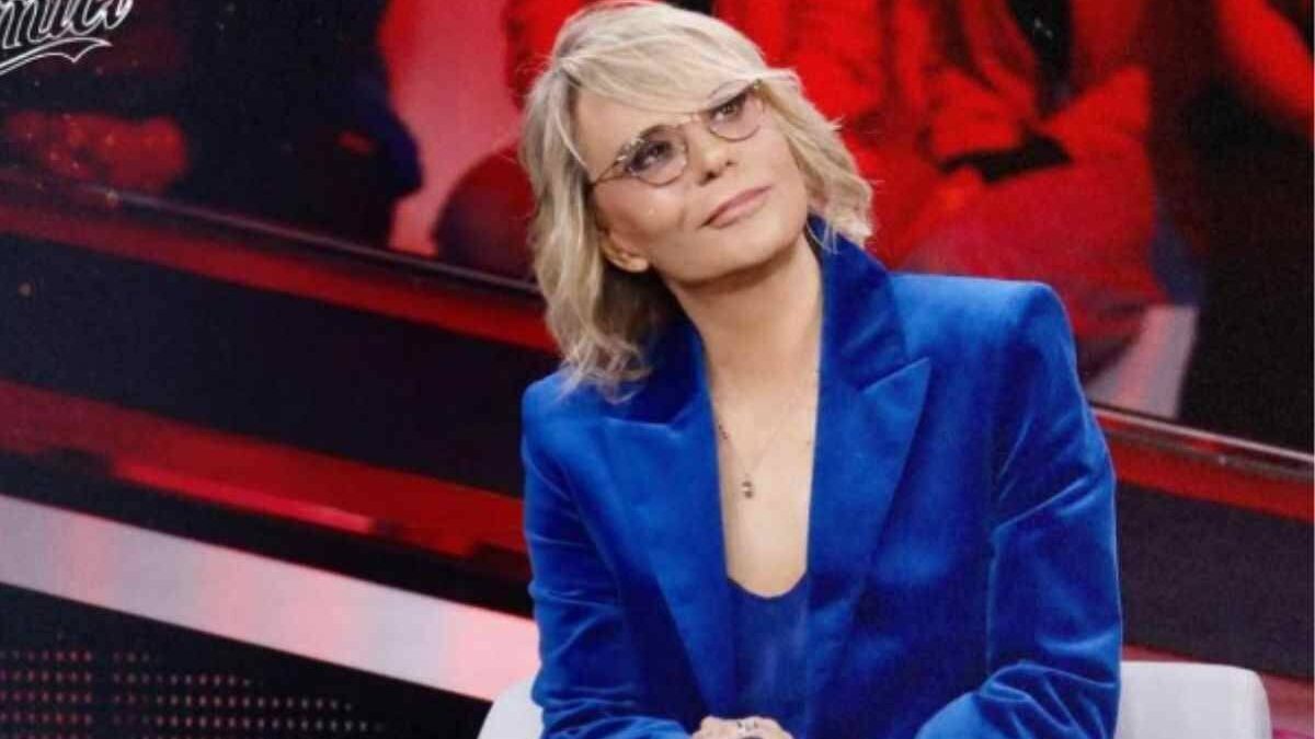 Amici, anticipazioni stasera 2 maggio 2026: gli ospiti, le eliminazioni, le sfide