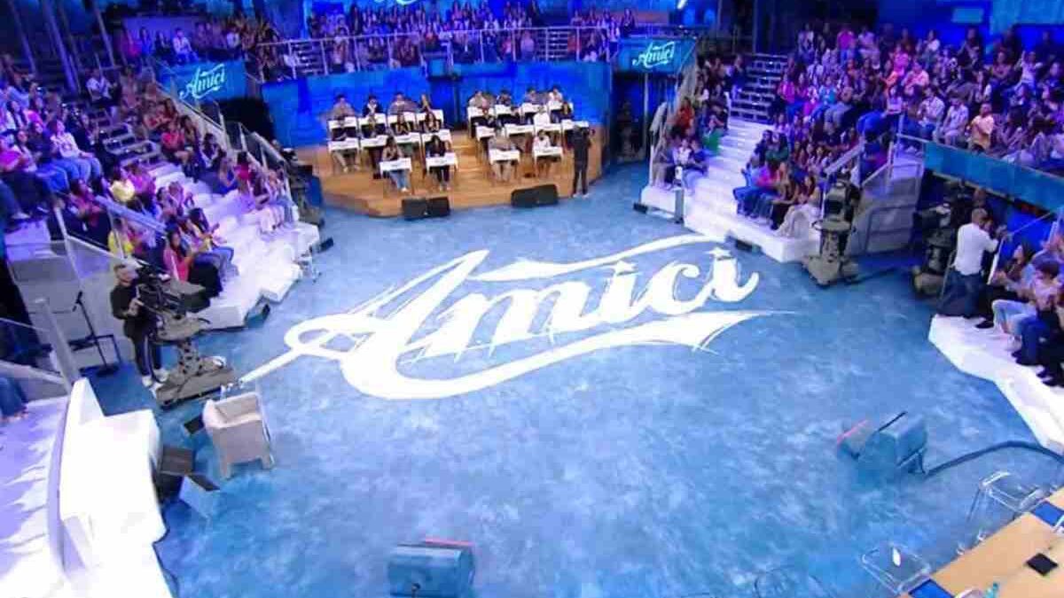 Chi sono i finalisti di Amici 2026 e quando andrà in onda la finale