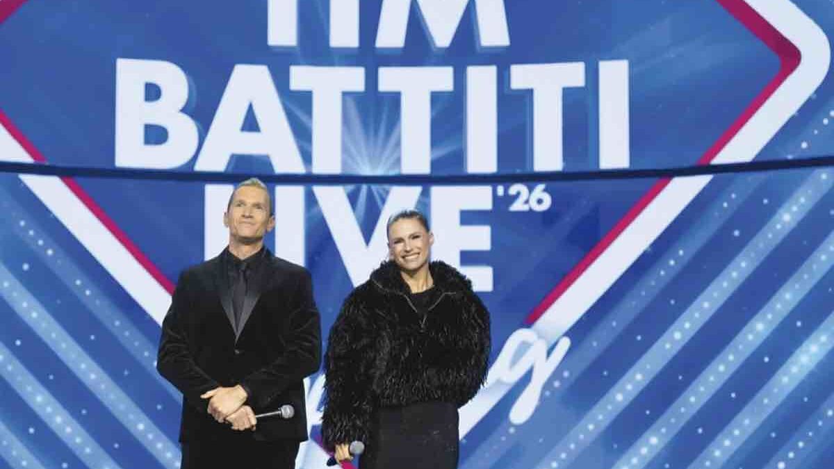 Battiti Live finale in crescendo al 18,5% di Share. Raiuno flop con Favino e Il Comandante sotto al 10%. I dati Auditel del 20 maggio 2026